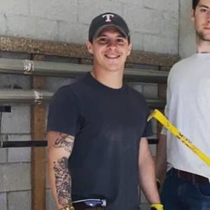 Meet your Posher, Devin